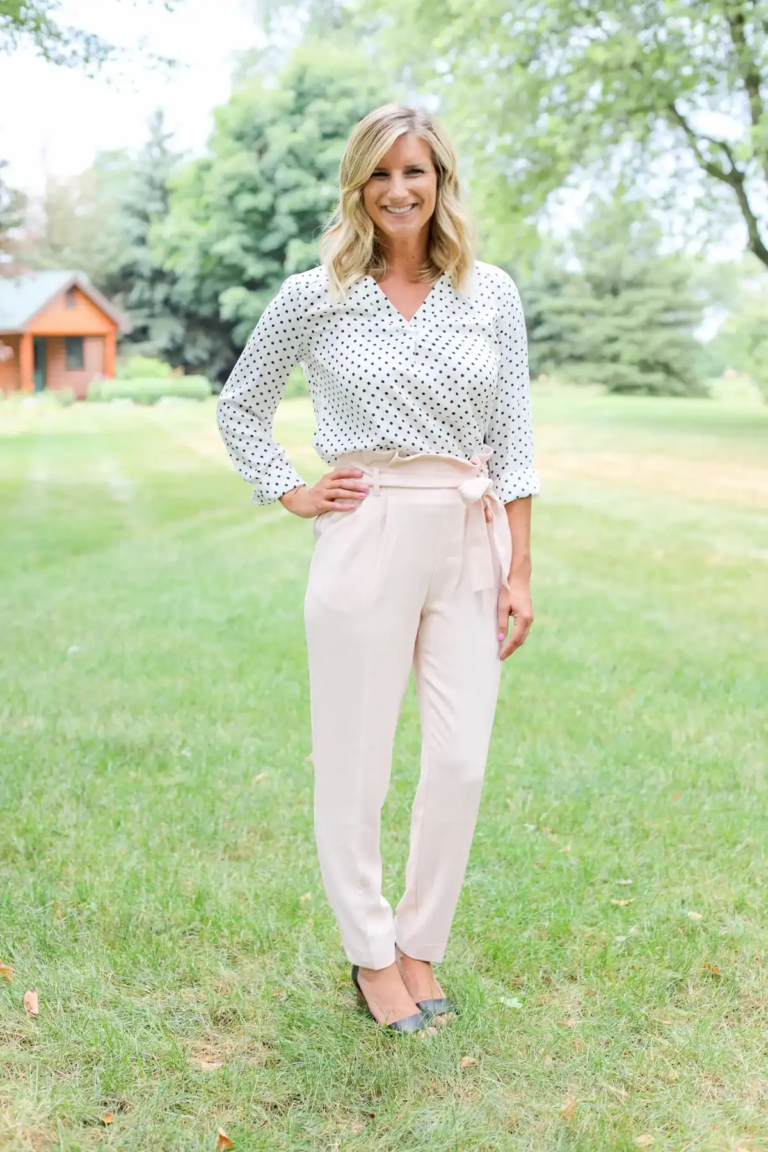 20 Cozy and Chic Fall Teacher Outfits to Inspire Your Classroom Style