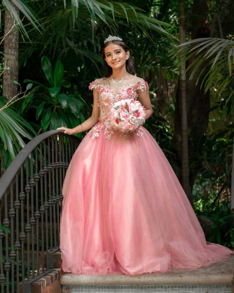 20 Dreamy Prom Outfits That Define Cozy Chic: Your Ultimate Comfort Guide